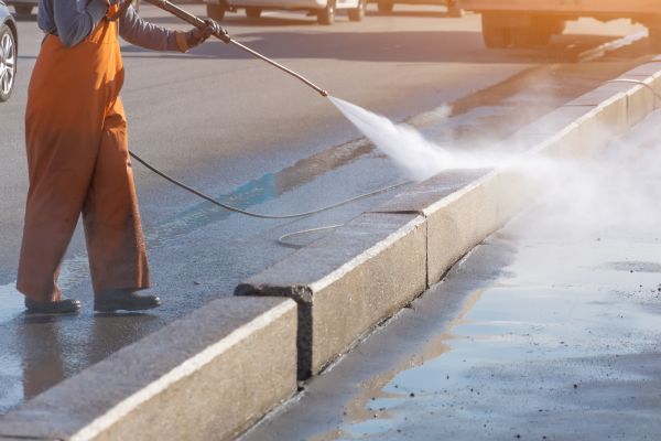 Cost of Commercial Concrete Cleaning in Lake Charles