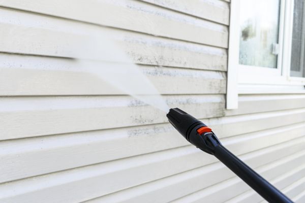 Siding Power Washing in Lake Charles