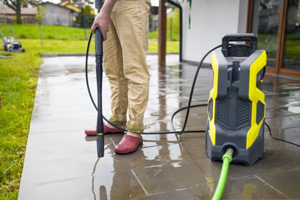 Porch Pressure Washing in Lake Charles