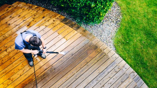 Deck Pressure Cleaning in Lake Charles