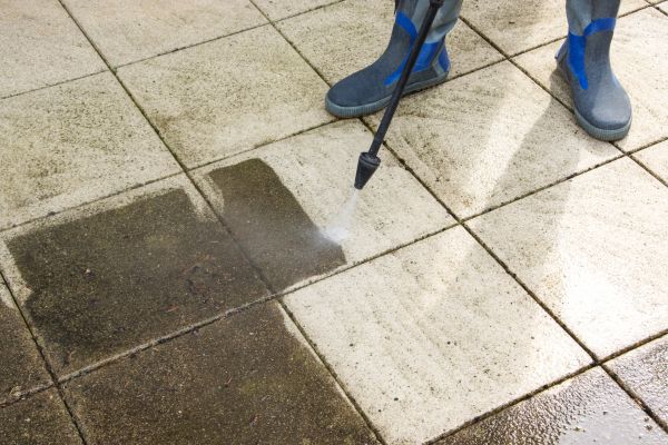 Outdoor Concrete Cleaning in Lake Charles